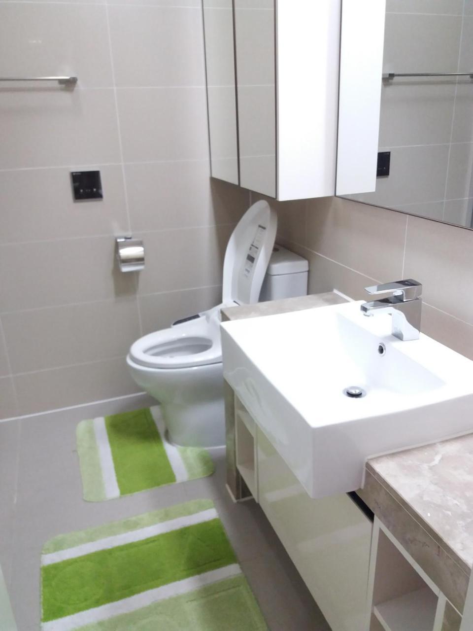 Highvill Ast Apartment Astana Ngoại thất bức ảnh